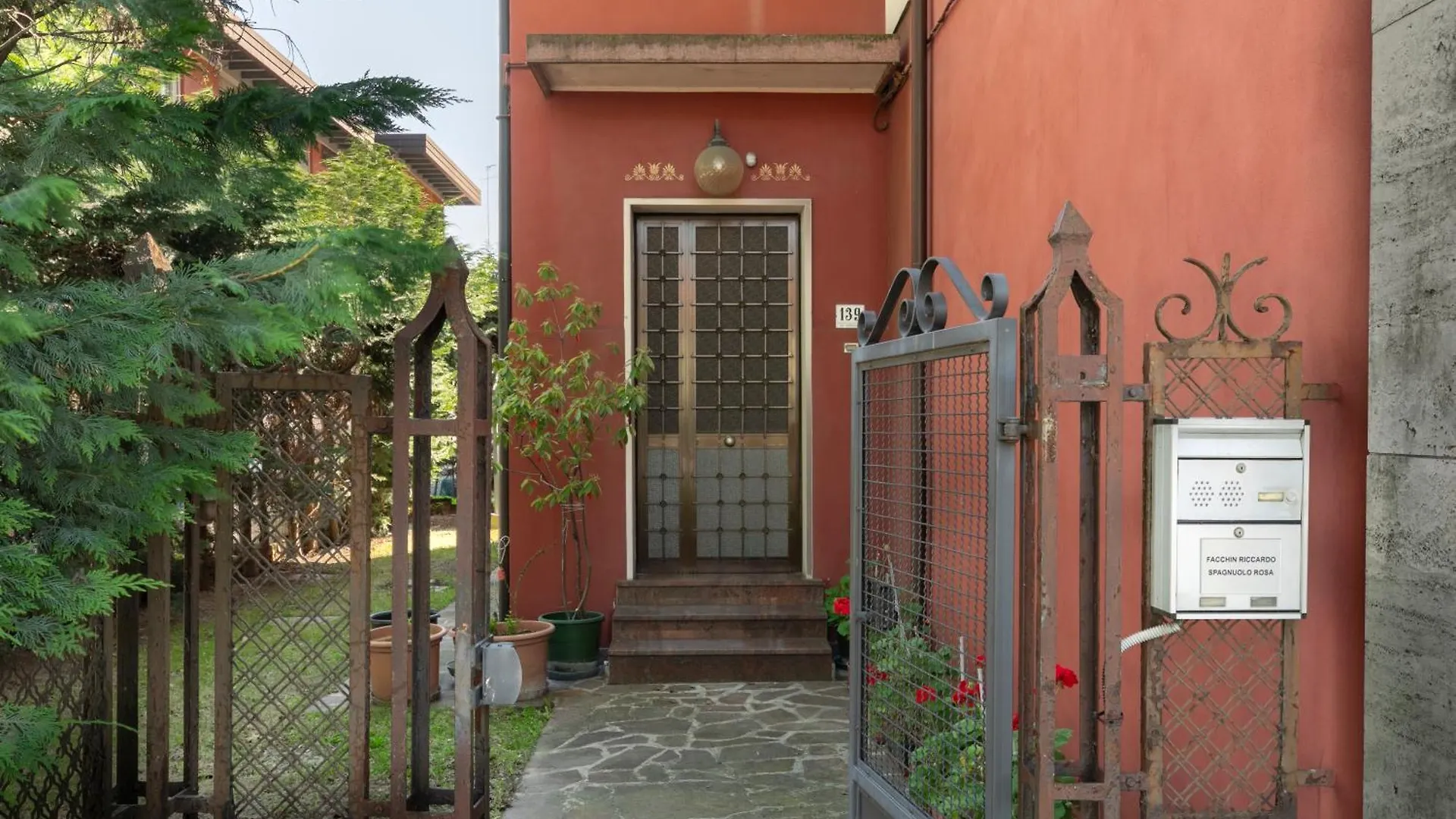 Cappuccina Rooms Nel Cuore Di Mestre 0*,  Italy